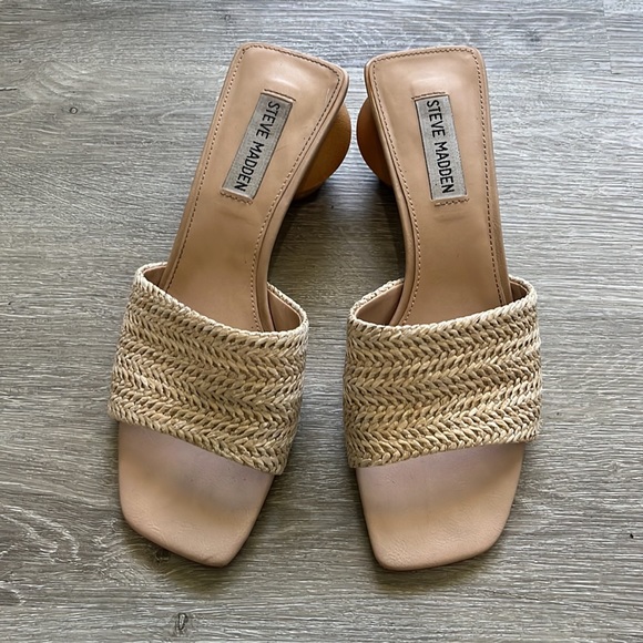 cult gaia Shoes - Adorable Wooden Block Sandal Heels